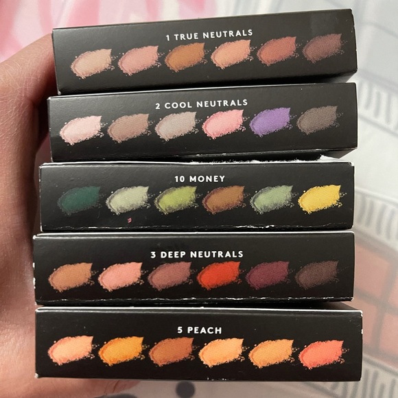 Fenty small pallets - Picture 2 of 2